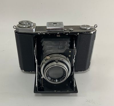 מצלמת וינטג' NOVAR ANASTIGMAT IKONTAR f/8.5 75mm מצב מעולה