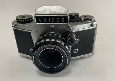 מצלמה Ihagee Exakta VX1000 A. Schacht Ulm Travenar f/2.8 or f/3.5 266386 תוצרת גרמניה אמצע שנות ה-60