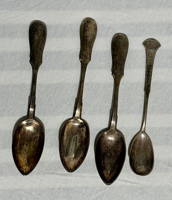 לוט כלי כסף 800 חתומים - 4 כפות במשקל 290 גרם 
Lithuania Spoon (20th century) Kaunas. Master P 