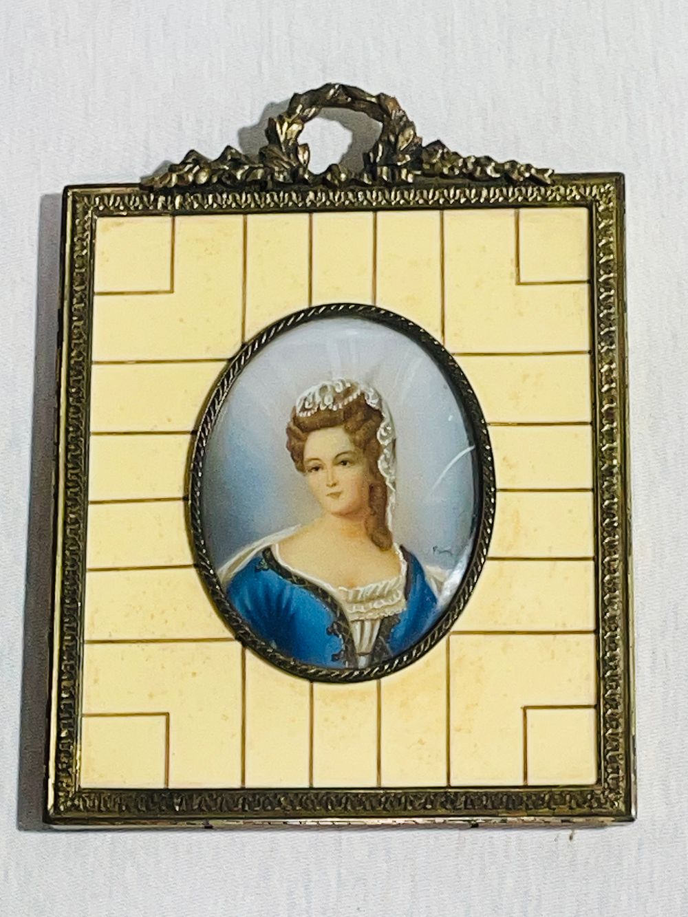 ציור יד איכותי חתום מיניאטורה עתיק במסגרת ברונזה 13X18 ס''מ