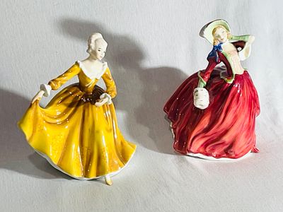 ROYAL DOULTON - שתי פיגורות פורצלן חתומות וממוספרות -KIRSTY גובה 19 ס''מ -AUTUMN BREEZES גובה 