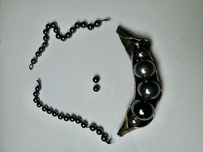 ענק לצוואר כסף 925 דינה דותן חתום משקל 104 גרם