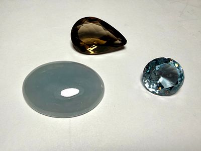 3 אבני חן - טופז טיפה 40.45 CT - מידות 21X32X11 מ''מ - ליטוש טיפה צבע חום דבש עם ברק חזק - 