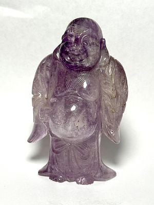 פסל חתום ע''י האמן אמטיסט אבן חן טבעית גילוף דמות - גובה 11.5 ס''מ