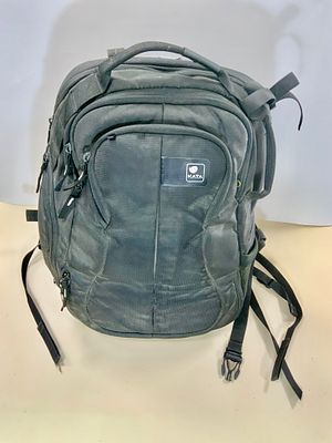 תיק גב לצילום KATA נפח כ-25 ליטר במצב טוב מאוד. מגיע עם כיסוי גשם as-is
