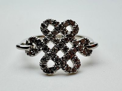 טבעת זהב 14k חתום משובץ 48 יהלומים בגודל 0.006ct כל אחד סזה׳׳כ 0.29ct משקל 1.8 גרם מידה 48