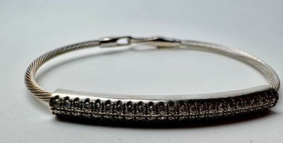 צמיד קולייר זהב 14k חתום משובץ 48 יהלומים סה׳׳כ 0.48 ct משקל 9.65 גרם גודל פנימי 5x3.5 ס׳׳מ