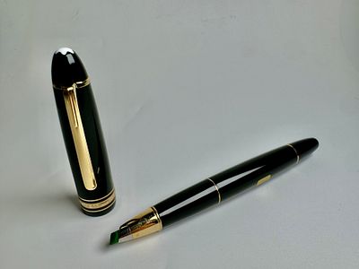 מרקר חברת MONTBLANC דגם Montblanc Meisterst&uuml;ck 166 חתום וממוספר מרקר יוקרתי אורך 14.5 ס׳׳מ 