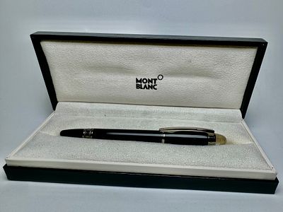 עט נובע חברת MONTBLANC דגם STARWALKER חתום וממוספר נטבל בדיו אורך 14 ס׳׳מ עם קופסא as-is