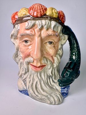 טובי ג׳ג פורצלן Royal Doulton אנגליה חתום וממוספר דגם Neptune גובה 18 ס׳׳מ במצב טוב מאוד