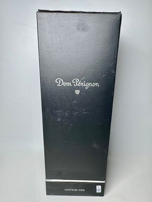DOM PERIGNON בקבוב סגור באריזה מקורית VINTAGE 2000 שמור מעולה