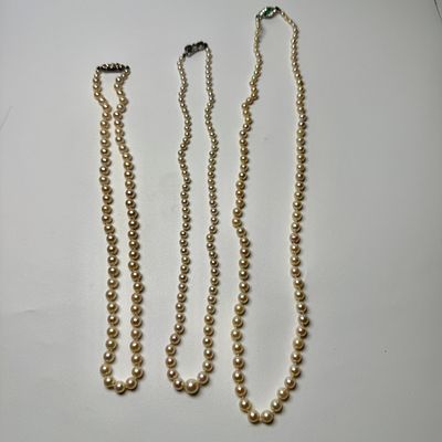 3 שרשראות פנינים עם סוגר כסף