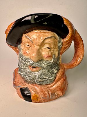 טובי ג׳ג פורצלן Royal Doulton אנגליה חתום וממוספר דגם Falstaff גובה 16 ס׳׳מ במצב טוב מאוד