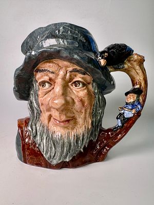 טובי ג׳ג פורצלן Royal Doulton אנגליה חתום וממוספר דגם Rip Van Winkle גובה 16.5 ס׳׳מ במצב טוב מאוד