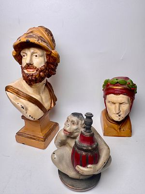 לוט שלושה פסלים צבועים ביד שניים מהם ממתכת בגדלים שונים 10, 12, 20 ס״מ מעט ירידת צבע ראו בתמונות