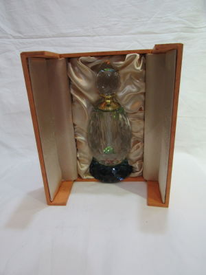 בקבוק לבשם מקריסטל בקופסה מקורית 18ס"מ גובה