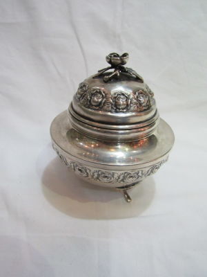 כלי לסוכר כסף סטרלינג במשקל 108 גרם