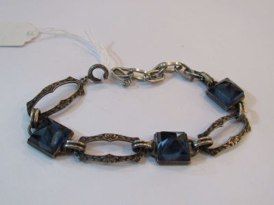 צמיד כסף סטרלינג משובץ אבנים כחולות ארט דקו חתום במשקל 21 גרם באורך 23ס"מ