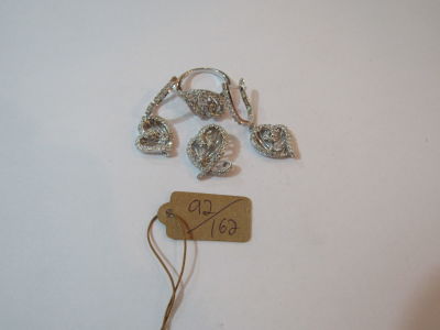 סט טבעת, תליון וזוג עגילים כסף משובץ אבנים