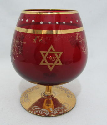 גביע קריסטל יודאיקה אדום מוראנו ונציה, עיטורי זהב וציור יד, גובה 12 ס"מ 
