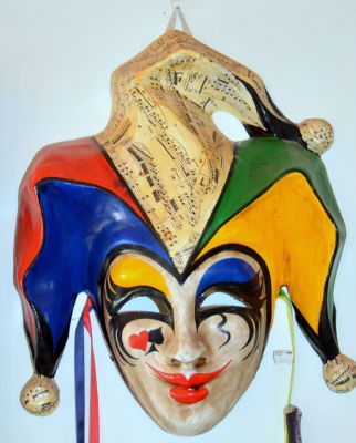 אוסף 11 מסכות לקיר שונות בגדלים שונים 10 - 63 ס"מ אורך