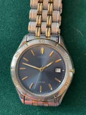 שעון יד CITIZEN QUARTZ WR 50 TWO TONE קוטר 35 מ"מ 
מצב עובד עם סוללה חדשה