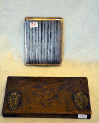 לוט 2 קופסאות : קופסת נחושת עבודת אומן 16X10 ס"מ קופסת ארט דקו ציפוי כסף 10X8 ס"מ