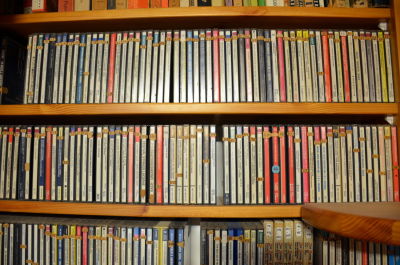 אוסף דיסקים מקוטלג מוסיקה קלאסית סה"כ כ 600 דיסקים מלווה עם רשימה מפורטת של כל היצירות עם שמות 