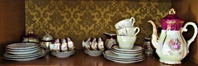 סרויס פורצלן JAPAN לקפה ותה ל 6 סועדים כולל : 6 צלחות קוטר 18 ס"מ - 6 צלחות קוטר 14 ס"מ - 6 