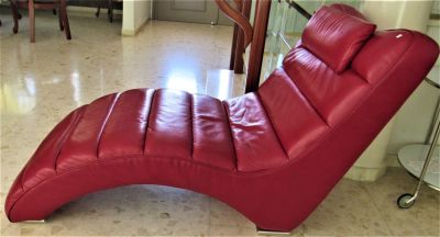 כורסא מודרנית עור VIDA ITALY מצב מעולה - אורך 150 ס"מ - רוחב 70 ס"מ - גובה גב 83 