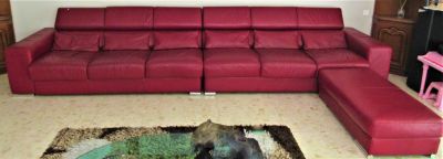 שתי ספות 3 מושבים כל אחת עור והדום -VIDA ITALY - גודל ספה 4.18 מ' אורך - עומק משענת 106 ס"מ - 