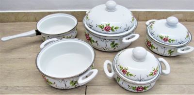 סט 5 סירי אמייל אוסטרים חתומים - 3 עם מכסים - קןטר הסיר הגדול 26 ס"מ 
WIENER EMAIL MADE IN 