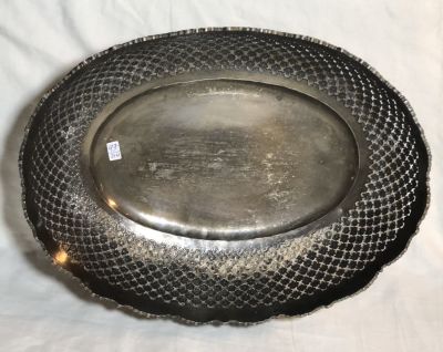 סלסלת כסף עם 4 רגליות - חתומה - 840 גרם עבודת רשת - 31X24 ס"מ - גובה 10 ס"מ