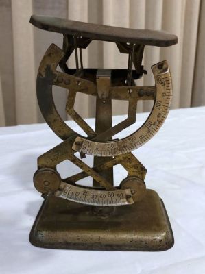 משקל ישן BILATERAL מתכת גובה 16 ס''מ גודל בסיס 11X8 ס''מ