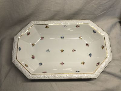 קערת פורצלן רוזנטל מעוטר ציורי יד של פרחים ופסי זהב גודל 33X20 ס''מ גובה 6 ס''מ