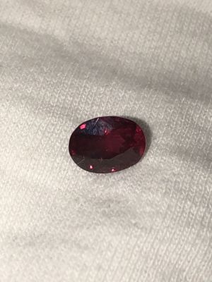 אבן חן גרנט סגלגל ורוד רודולייט מדגסקר אובלי טבעי משקל 2.5 CT לא משובץ