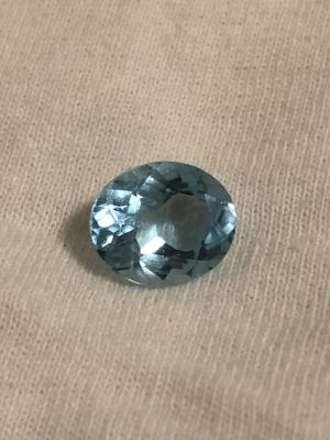 אבן חן טופז כחול ליטוש אובלי משקל 5.36 CT לא משובץ