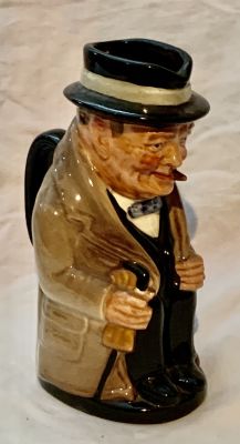 טובי ג'אג רויאל דלטון דמות ווינסטון צרציל גובה 14 ס"מ - Royal Doulton Winston Churchill Toby 