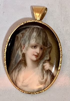 תליון זהב 14 קרט עם ציור יד מיניאטורה על פורצלן 3,5X5,5 ס"מ - משקל 10 גרם