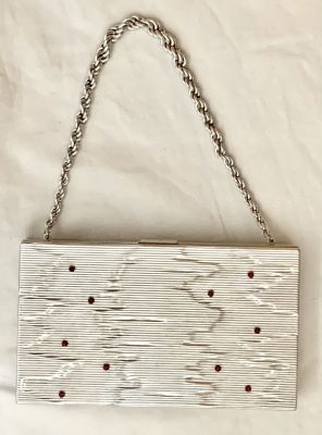 ארנק פודריה ארט דקו חתום ELEGANCE EVANS מעוטר אבנים עם ליפסטיק עם שני מחלקות נפתחות כולל מתקן 