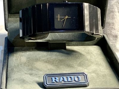 שעון יד גדול RADO CERAMIC קרמי עם תעודות וקופסה - נרכש ב 2010 רוחב 27 מ"מ 
מצב עובד עם סוללה חדשה