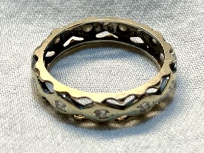 טבעת אירוסין זהב לבן 14 קרט עם 11 יהלומים של 3 נק' נקי לבן מידה 11