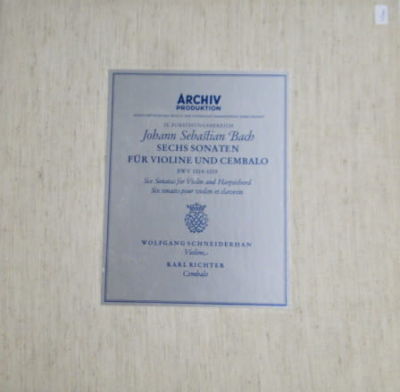 אלבום JOHAN SEBASTIAN BACH עם 2 תקליטים 
ARCHIV PRODUKTION