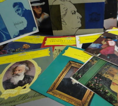 אוסף 13 תקליטים DEUTSCHE GRAMMOPHON GESELLSCHAFT כולל בטהובן מוצארט ברהמס שומן ועוד