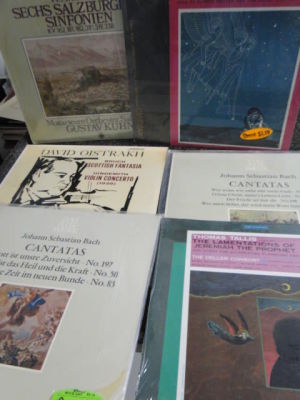 אוסף 6 תקליטים 
JOHAN SEBASTIAN BACH- THOMAS TALLIS -ALFRED DELLER- DAVID OISTRAKH - W.A.MOZART