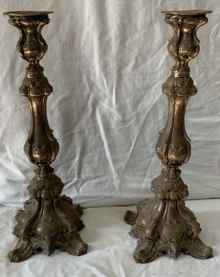 זוג פמוטי כסף הצורפים חתומים - משקל 509 גרם 
גובה 33 ס''מ