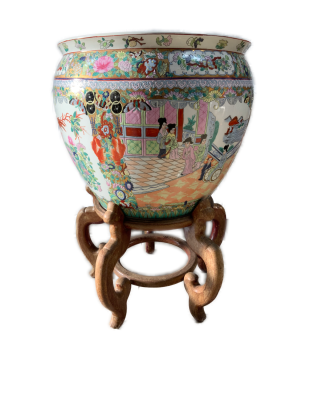 כד ענק פורצלן סיני חתום ציור יד מעולה עם בסיס עץ 
גובה כולל בסיס 77 ס״מ