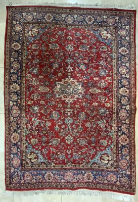 שטיח פרסי עבודת יד במצב טוב מאוד 
מידות 240X163