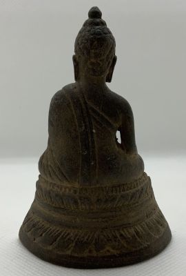 פיגורת ברונזה עתיקה דמות בודהה מהמאה ה-18 גובה 9 ס''מ גודל 6X4 ס''מ