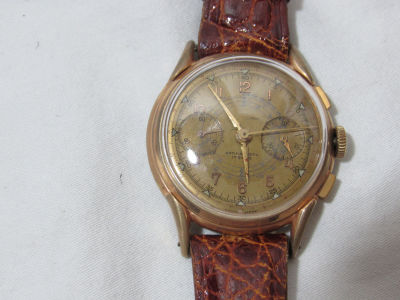 שעון כרונוגרף שוויצרי מכני ישן שנות ה-40 מצופה זהב עם רצועת עור 38 ממ
